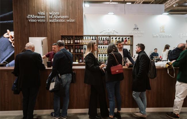 650x412-Vinitaly-Spinelli-51.jpg